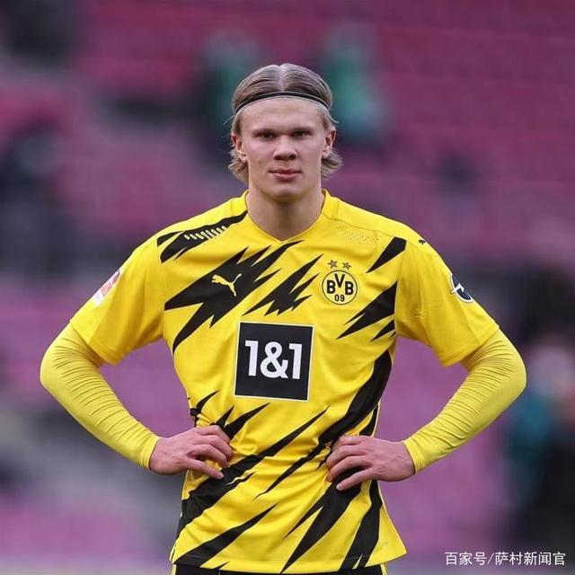 篮球篮网明星球员强调团结：我们是一支队伍（篮网队球星呼吁团结：我们是一个整体）